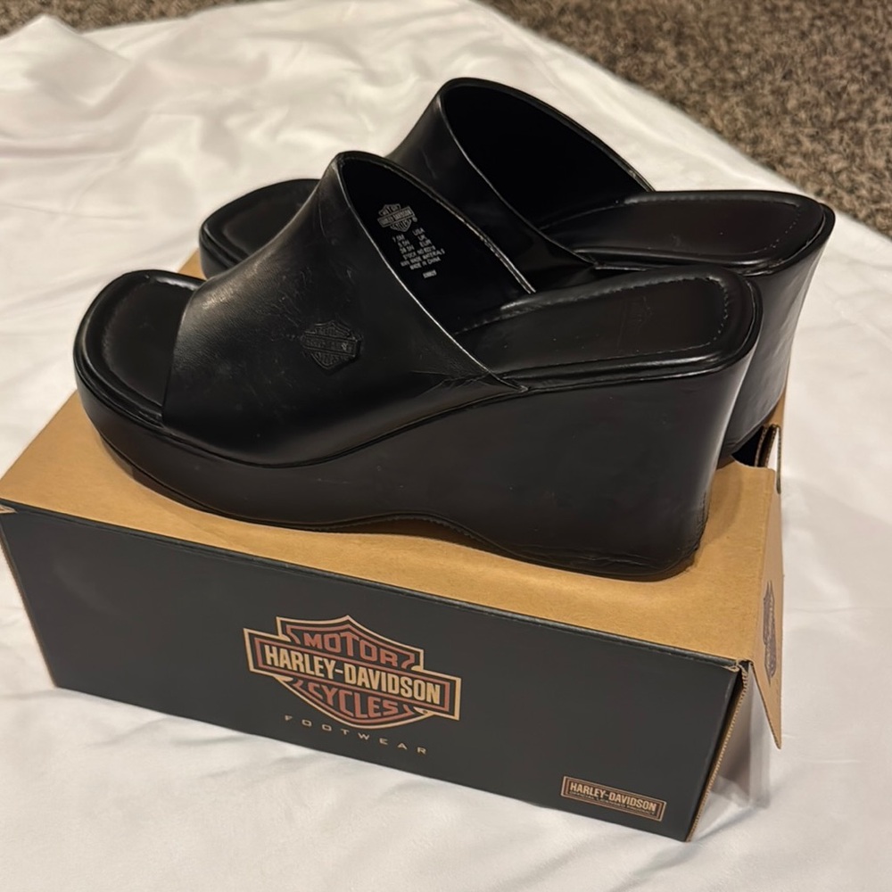Harley-Davidson Women's Black Wedge Shoes size 7.5